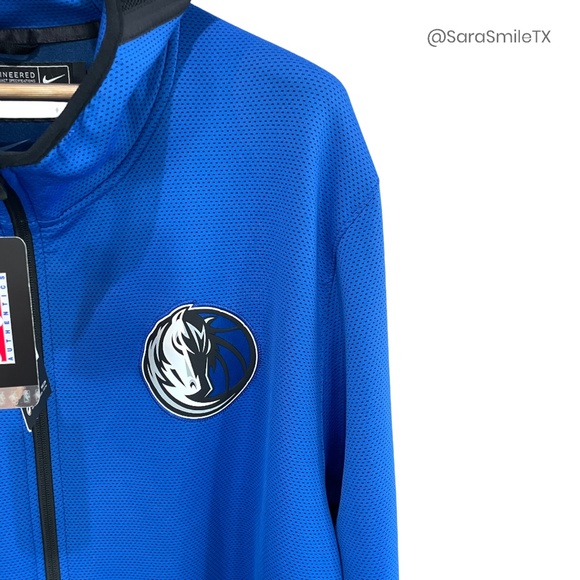 DALLAS MAVERICKS Official Team Warmup Jacket - From Dirk's Last Home Game - NWT - Picture 10 of 16